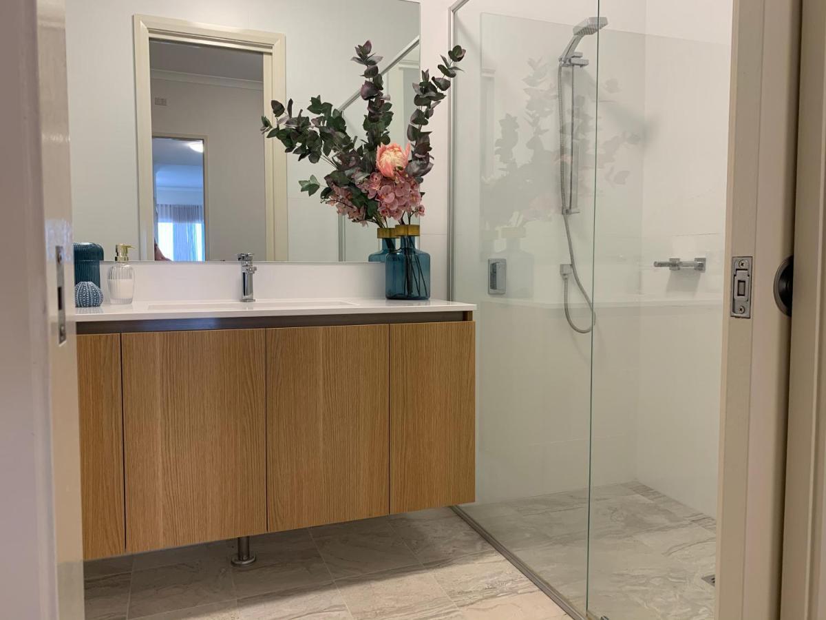 Mariner'S Cove ~ Luxe Waterfront Apartment Mindarie Luaran gambar